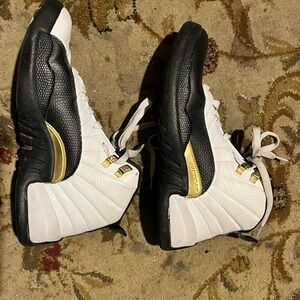Air Jordan 12 white black